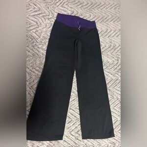 LULULEMON like new wide leg pant 6